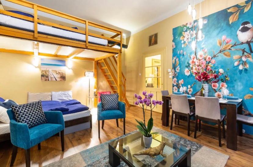 Cherry Blossom Designer Apartment In The Center With Free Parking บูดาเปสต์ ภายนอก รูปภาพ